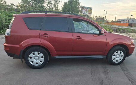 Mitsubishi Outlander III рестайлинг 3, 2010 год, 1 050 000 рублей, 5 фотография