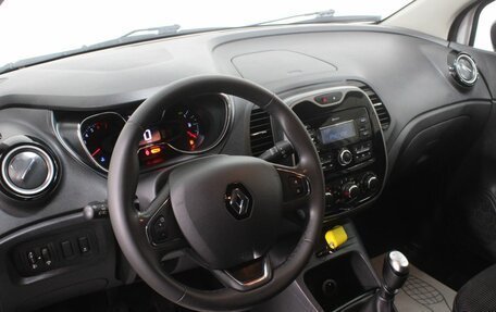 Renault Kaptur I рестайлинг, 2019 год, 1 590 000 рублей, 17 фотография