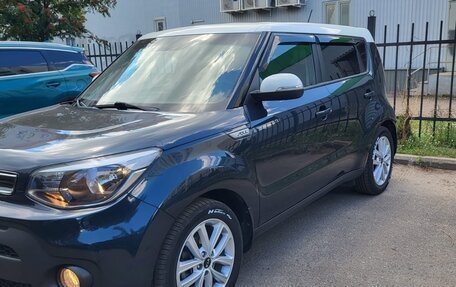 KIA Soul II рестайлинг, 2018 год, 1 820 000 рублей, 2 фотография