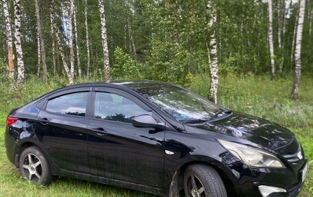 Hyundai Solaris II рестайлинг, 2016 год, 860 000 рублей, 3 фотография