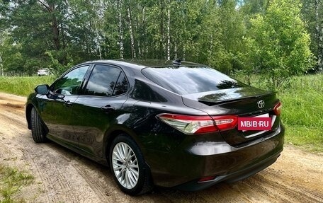 Toyota Camry, 2018 год, 2 500 000 рублей, 5 фотография