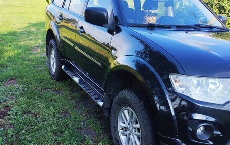 Mitsubishi Pajero Sport II рестайлинг, 2015 год, 1 880 000 рублей, 3 фотография