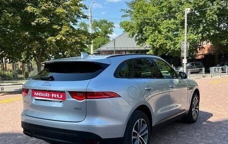 Jaguar F-Pace, 2016 год, 4 фотография