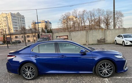 Toyota Camry, 2021 год, 3 080 000 рублей, 5 фотография
