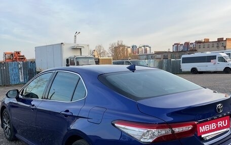 Toyota Camry, 2021 год, 3 080 000 рублей, 6 фотография