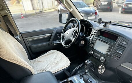 Mitsubishi Pajero IV, 2014 год, 1 935 000 рублей, 5 фотография