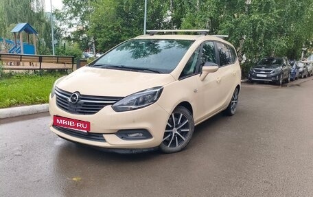 Opel Zafira C рестайлинг, 2018 год, 1 350 000 рублей, 8 фотография