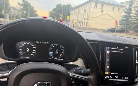 Volvo XC60 II, 2021 год, 3 000 000 рублей, 5 фотография