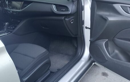 Opel Insignia II рестайлинг, 2018 год, 1 650 000 рублей, 11 фотография