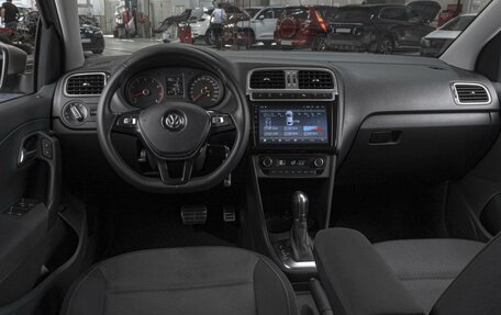 Volkswagen Polo VI (EU Market), 2017 год, 1 179 000 рублей, 6 фотография