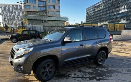 Toyota Land Cruiser Prado 150 рестайлинг 2, 2014 год, 2 950 000 рублей, 5 фотография