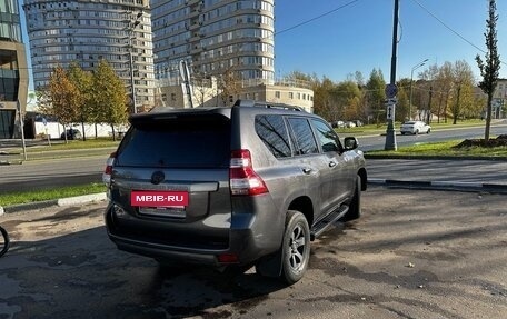 Toyota Land Cruiser Prado 150 рестайлинг 2, 2014 год, 2 950 000 рублей, 7 фотография