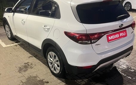 KIA Rio IV, 2018 год, 950 000 рублей, 1 фотография