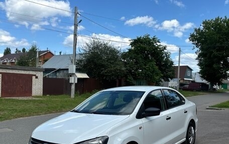 Volkswagen Polo VI (EU Market), 2019 год, 850 000 рублей, 1 фотография