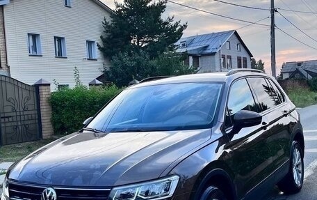 Volkswagen Tiguan II, 2019 год, 2 599 000 рублей, 4 фотография