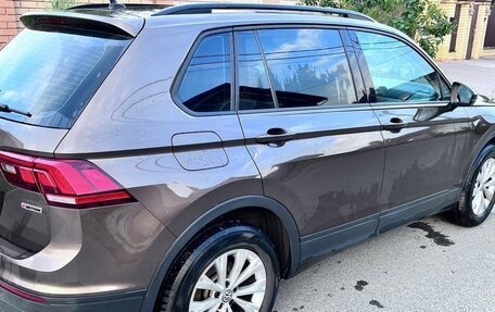 Volkswagen Tiguan II, 2019 год, 2 599 000 рублей, 10 фотография