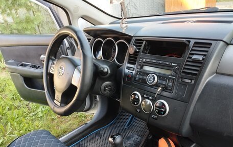 Nissan Tiida, 2010 год, 560 000 рублей, 3 фотография