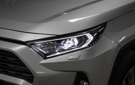 Toyota RAV4, 2021 год, 3 198 000 рублей, 25 фотография