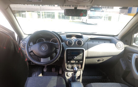 Renault Duster I рестайлинг, 2014 год, 860 000 рублей, 4 фотография
