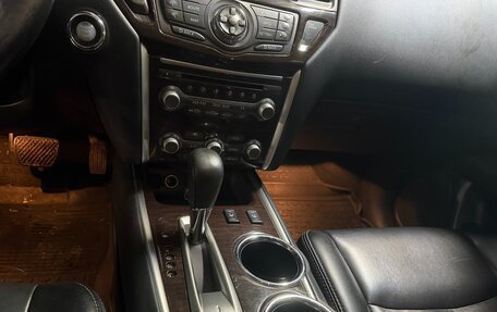 Nissan Pathfinder, 2015 год, 1 530 000 рублей, 10 фотография