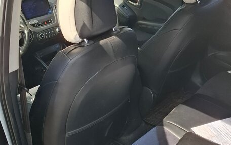 Hyundai ix35 I рестайлинг, 2010 год, 1 200 000 рублей, 2 фотография