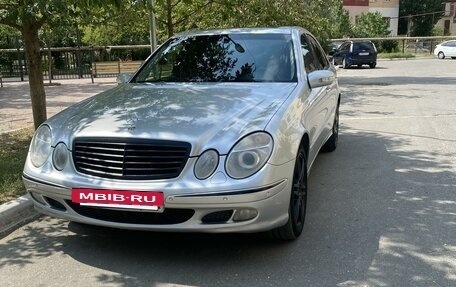Mercedes-Benz E-Класс, 2002 год, 900 000 рублей, 2 фотография