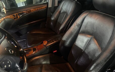 Mercedes-Benz E-Класс, 2002 год, 900 000 рублей, 16 фотография