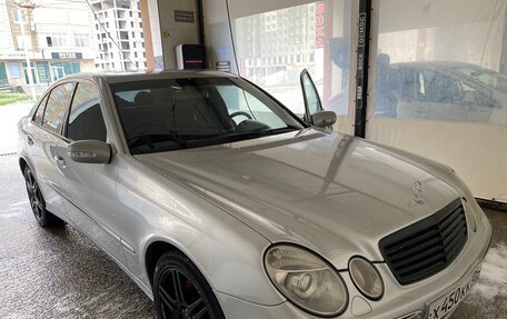 Mercedes-Benz E-Класс, 2002 год, 900 000 рублей, 23 фотография
