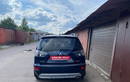 Mitsubishi Outlander III рестайлинг 3, 2011 год, 1 215 000 рублей, 4 фотография