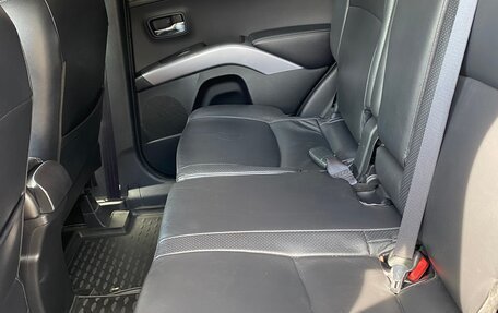 Mitsubishi Outlander III рестайлинг 3, 2011 год, 1 215 000 рублей, 22 фотография