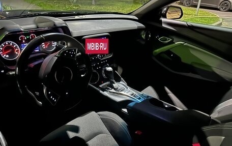 Chevrolet Camaro VI, 2021 год, 2 610 000 рублей, 23 фотография