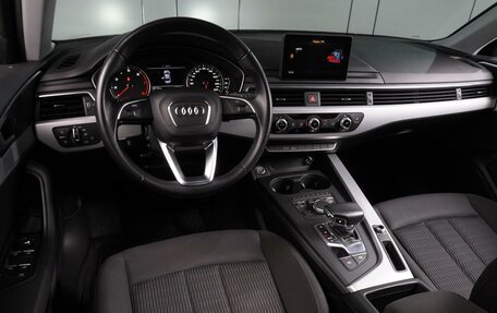Audi A4, 2016 год, 1 850 000 рублей, 6 фотография