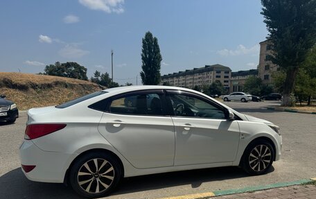 Hyundai Solaris II рестайлинг, 2016 год, 725 000 рублей, 3 фотография