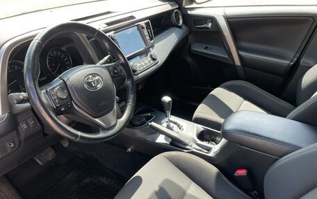 Toyota RAV4, 2018 год, 2 570 000 рублей, 9 фотография