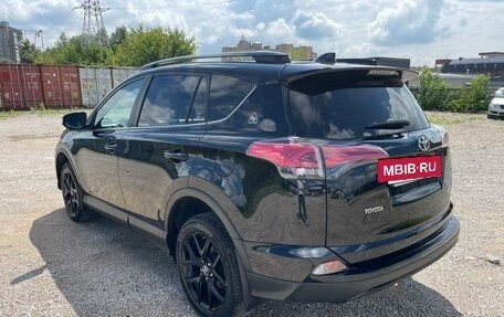 Toyota RAV4, 2018 год, 2 570 000 рублей, 6 фотография