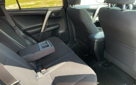 Toyota RAV4, 2018 год, 2 570 000 рублей, 11 фотография