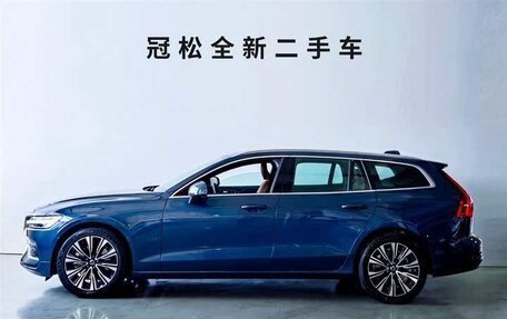 Volvo V60 II, 2025 год, 4 523 850 рублей, 5 фотография