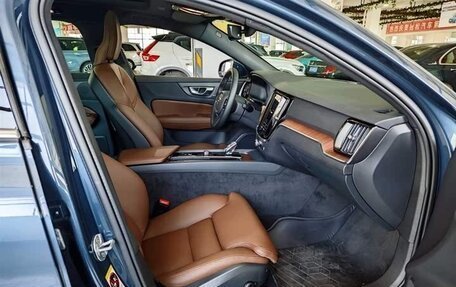 Volvo V60 II, 2025 год, 4 523 850 рублей, 16 фотография