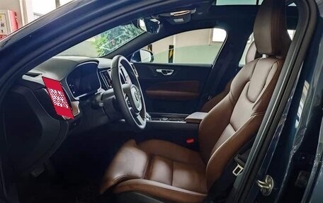 Volvo V60 II, 2025 год, 4 523 850 рублей, 8 фотография