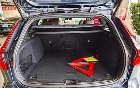 Volvo V60 II, 2025 год, 4 523 850 рублей, 28 фотография