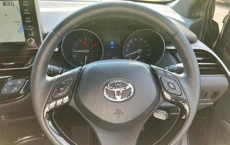 Toyota C-HR I рестайлинг, 2020 год, 1 700 213 рублей, 21 фотография