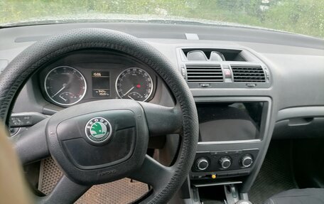 Skoda Octavia, 2011 год, 660 000 рублей, 2 фотография