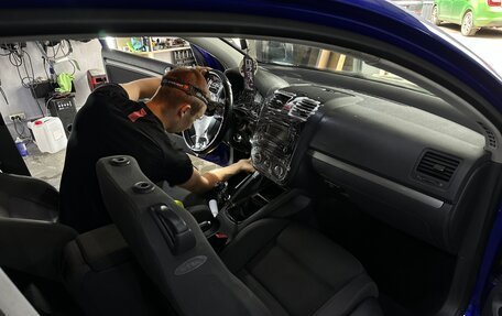 Volkswagen Golf V, 2005 год, 900 000 рублей, 6 фотография