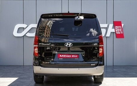 Hyundai Grand Starex Grand Starex I рестайлинг 2, 2020 год, 3 340 000 рублей, 4 фотография