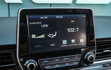 Hyundai Grand Starex Grand Starex I рестайлинг 2, 2020 год, 3 340 000 рублей, 19 фотография