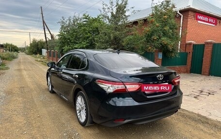 Toyota Camry, 2020 год, 2 950 000 рублей, 2 фотография