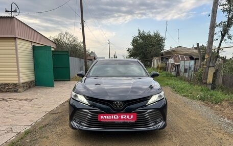 Toyota Camry, 2020 год, 2 950 000 рублей, 5 фотография