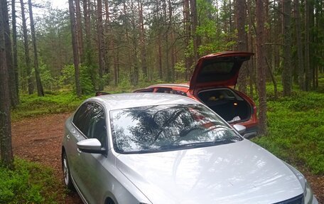 Volkswagen Jetta VI, 2015 год, 1 300 000 рублей, 1 фотография