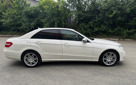 Mercedes-Benz E-Класс, 2012 год, 1 600 000 рублей, 4 фотография