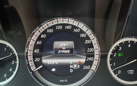 Mercedes-Benz E-Класс, 2012 год, 1 600 000 рублей, 17 фотография